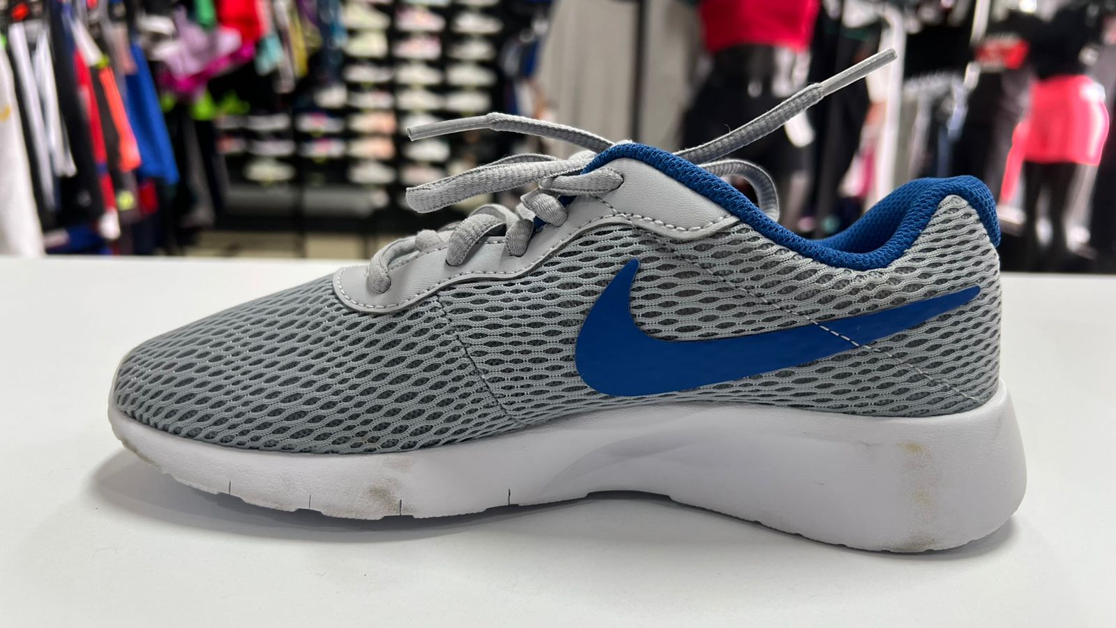 Tenis Nike Tanjun- Talla 2.5 MX
